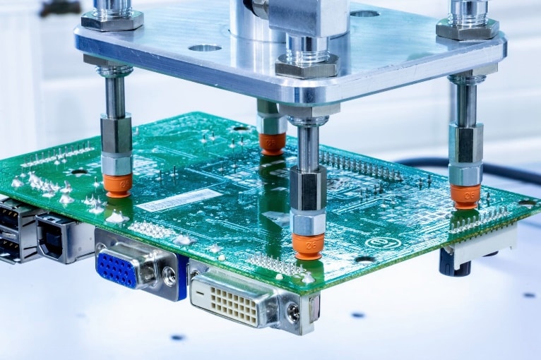 Schmalz introduceert HT1-ESD: sporenvrije en ESD-veilige handling van gevoelige elektronica 1