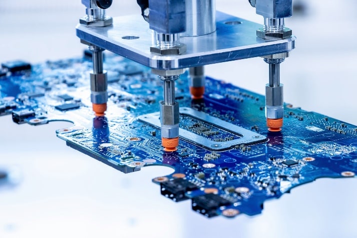Schmalz introduceert HT1-ESD: sporenvrije en ESD-veilige handling van gevoelige elektronica 1